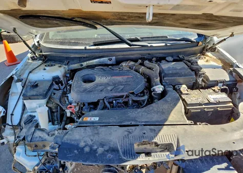 2015 Hyundai Sonata Sport z USA, uszkodzony, nr VIN 5NPE34AB8FH178027